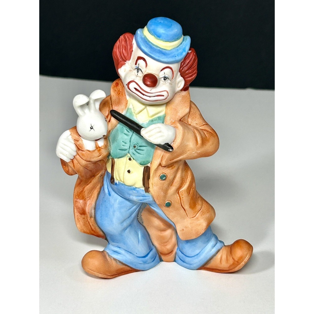 Enesco Clown with Long Coat, Big Shoes, and Rabbit- 6" Figurine‎
